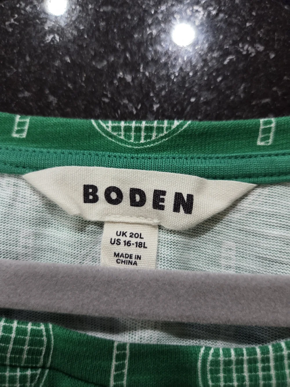 Boden Green and White Tennis Racket Print Jersey Dress - Size 16-18R - Picture 6 of 10